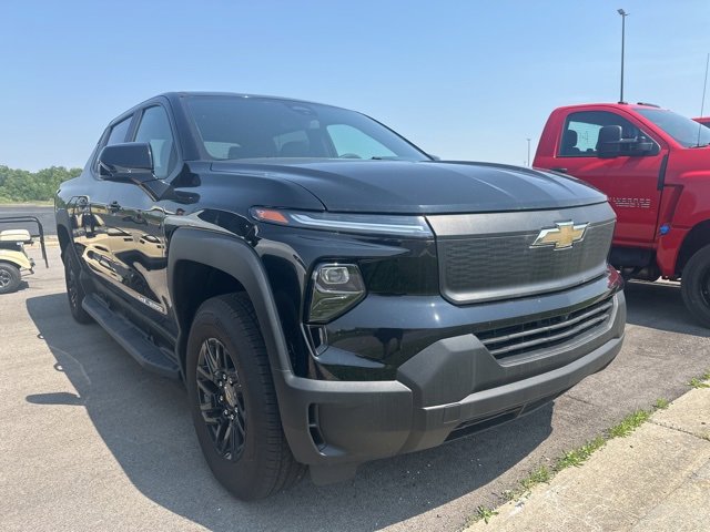 2024 Chevrolet Silverado EV Work Truck photo 4
