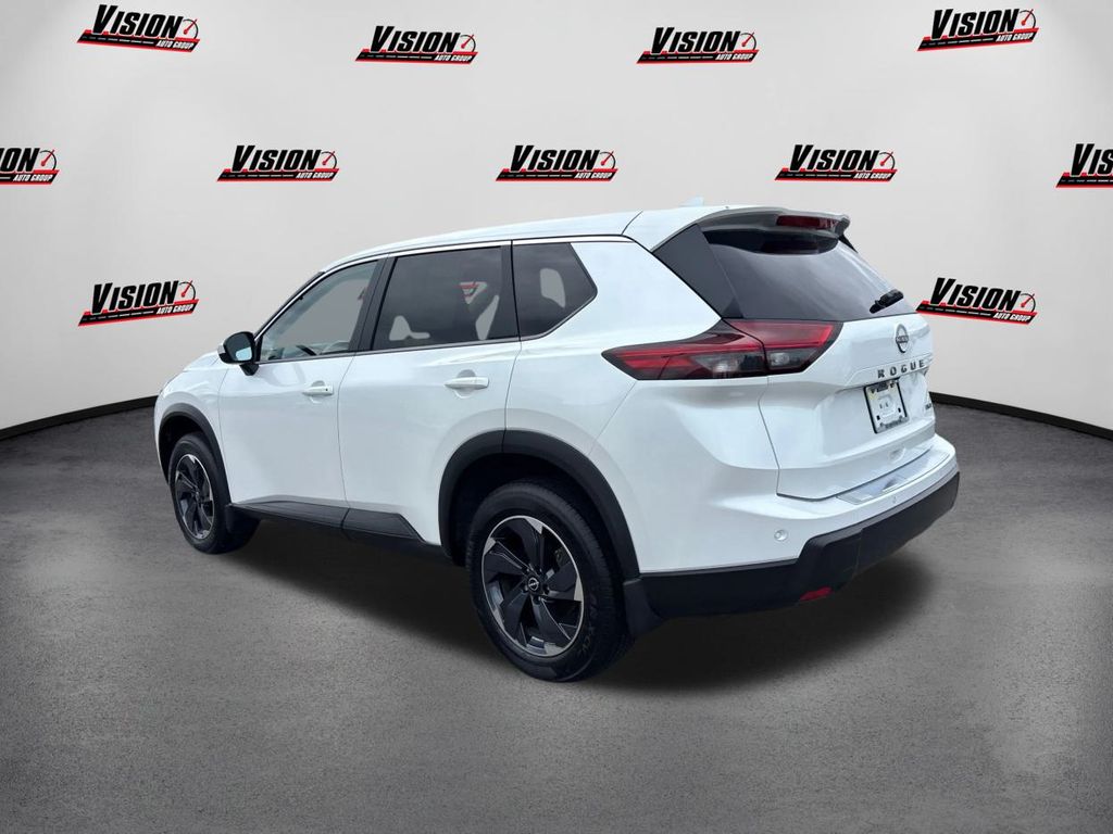 2025 Nissan Rogue SV photo 7