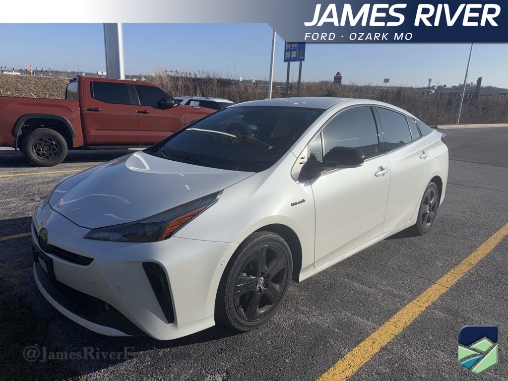 2021 Toyota Prius 20th Anniversary Edition's photo