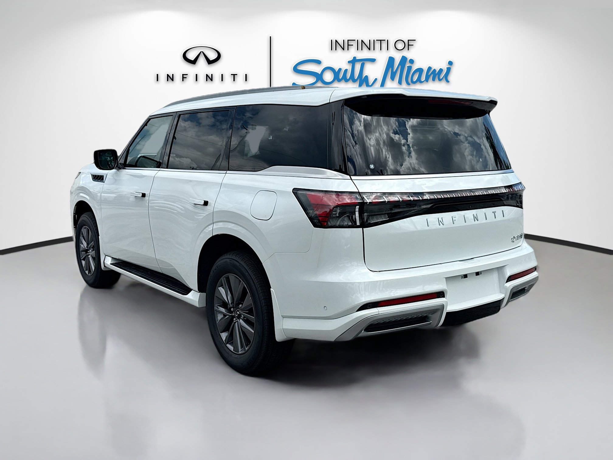 2026 Infiniti QX80 Pure photo 4