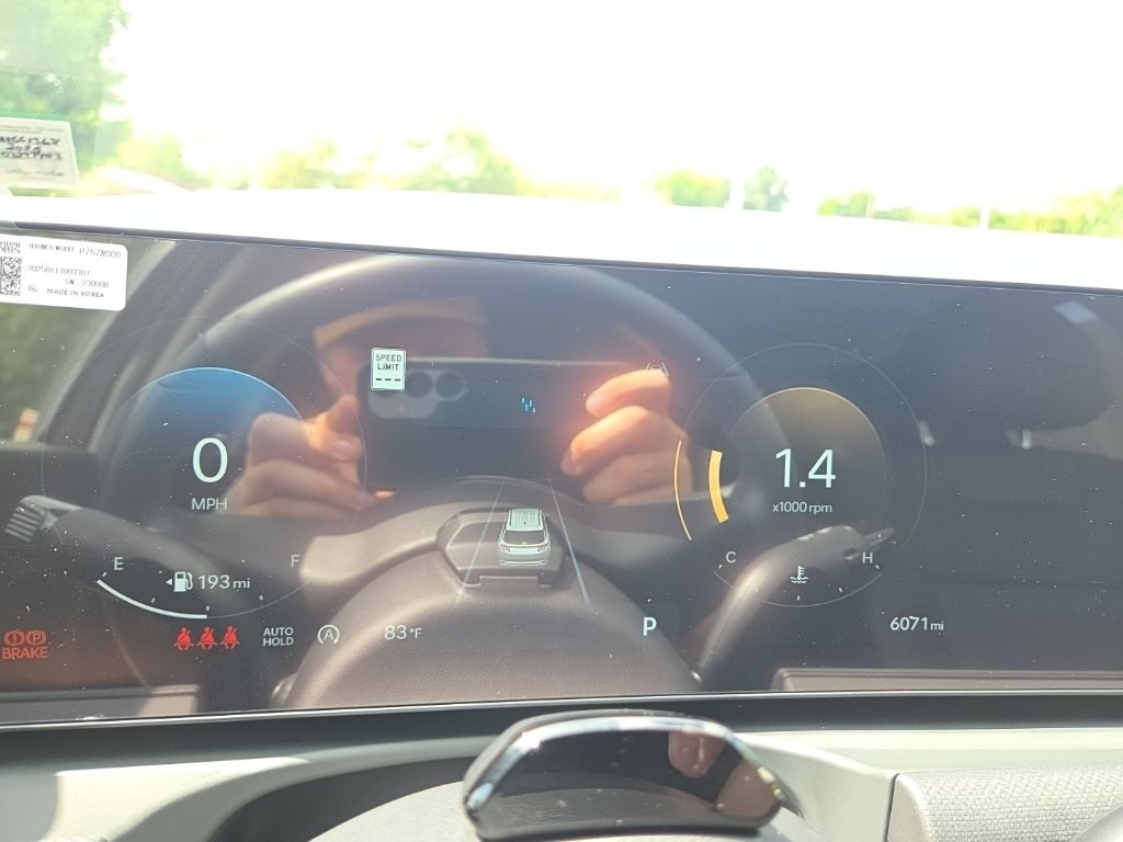 2025 Hyundai Tucson SEL Convenience photo 14