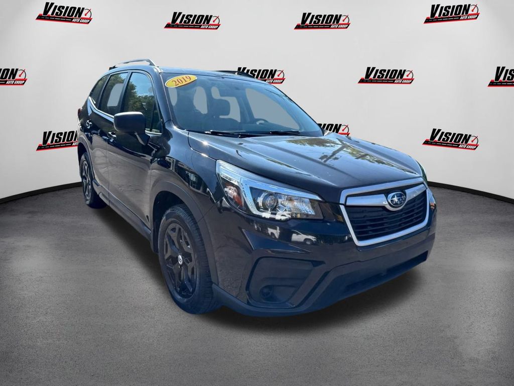 2019 Subaru Forester Base photo 2