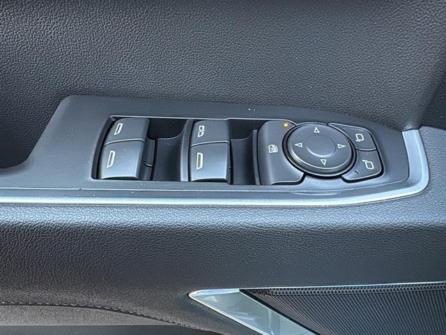 2026 Chevrolet Silverado 1500 RST photo 2