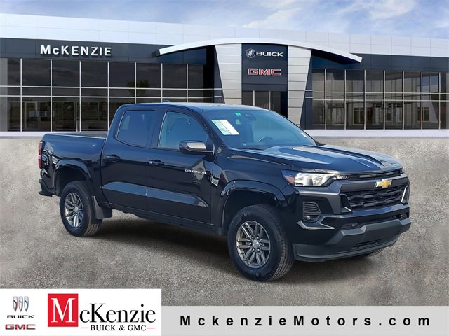 2024 Chevrolet Colorado LT's photo