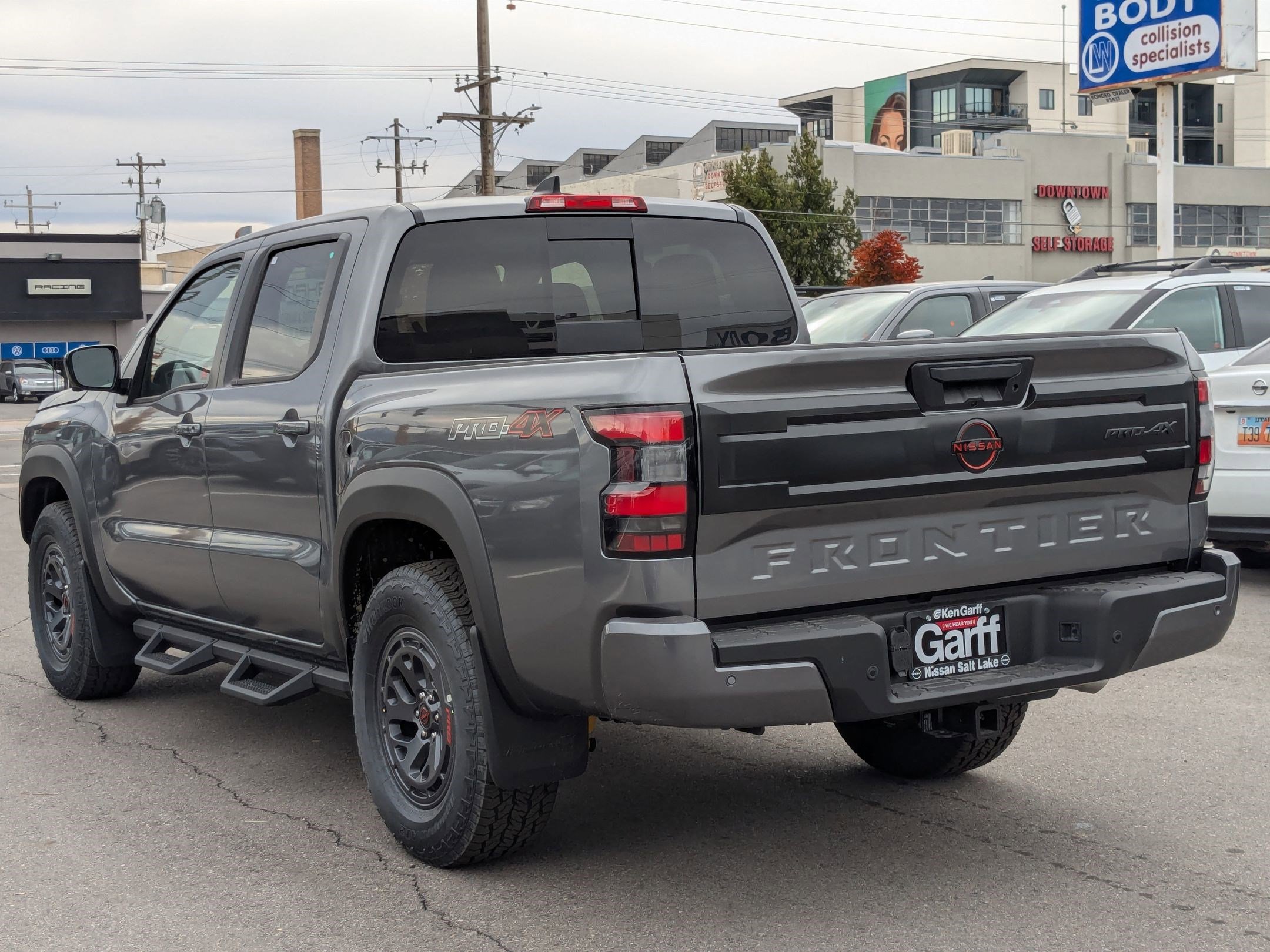 2026 Nissan Frontier PRO-4X photo 3