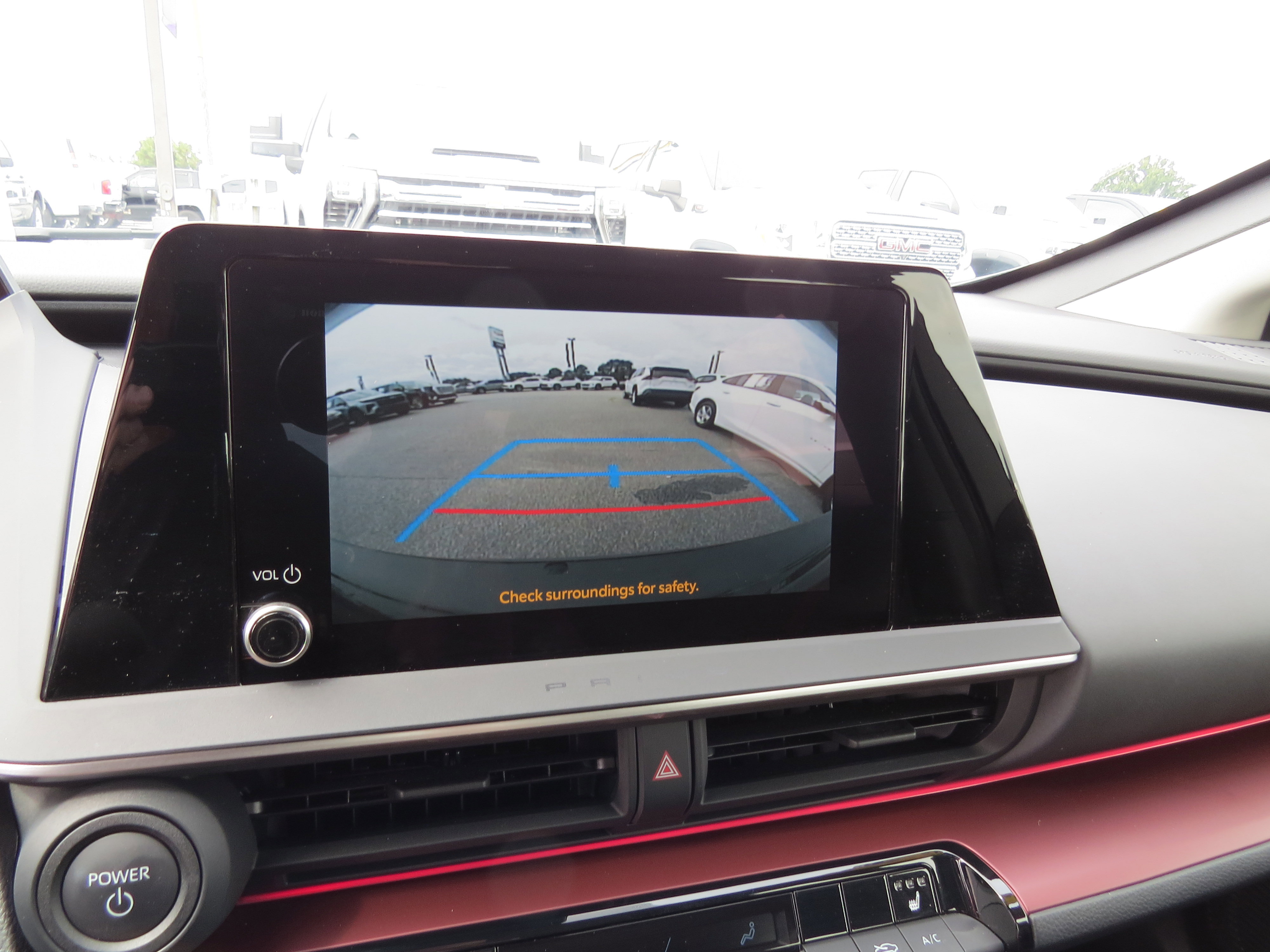 2024 Toyota Prius Prime SE photo 14