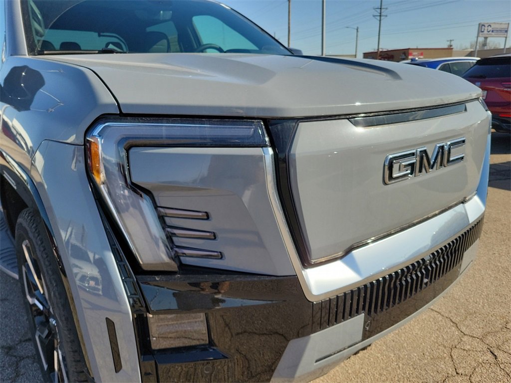 2025 Gmc Sierra EV photo 13