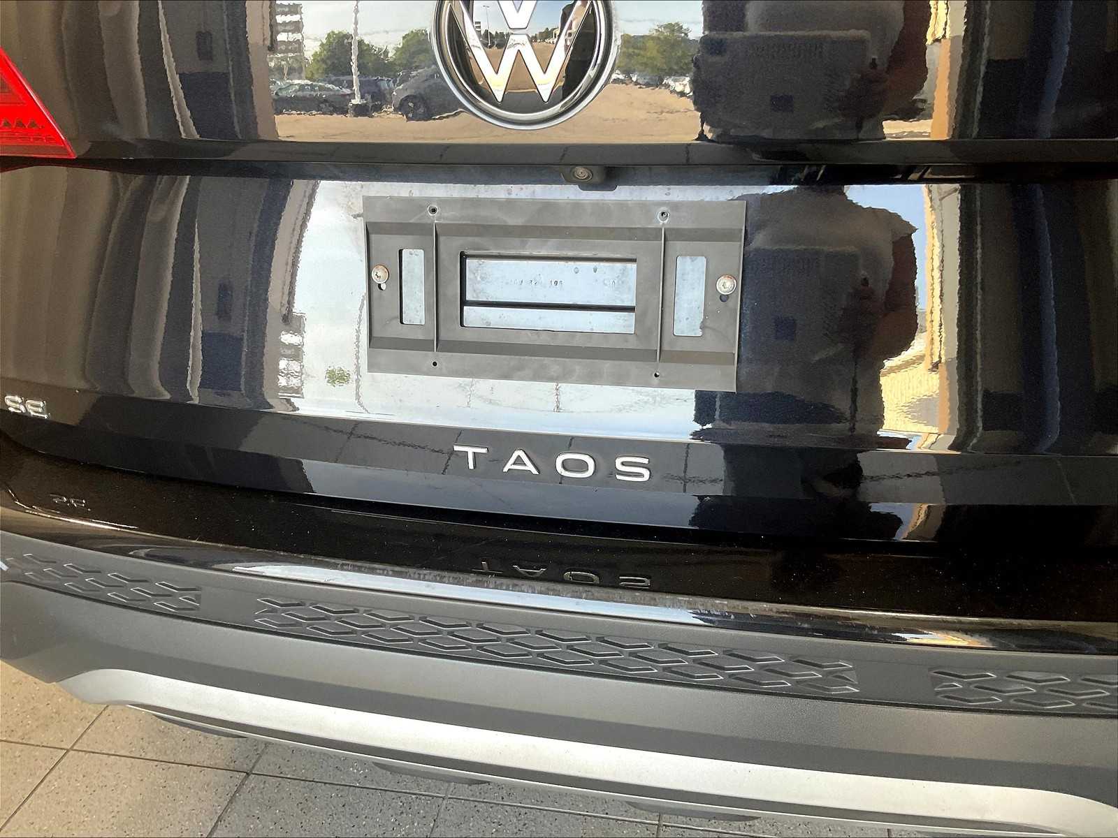 2022 Volkswagen Taos SE photo 25