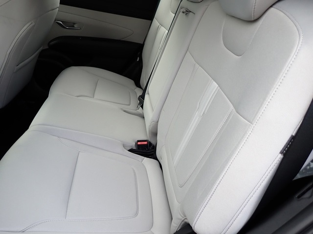 2025 Hyundai Tucson SEL photo 11
