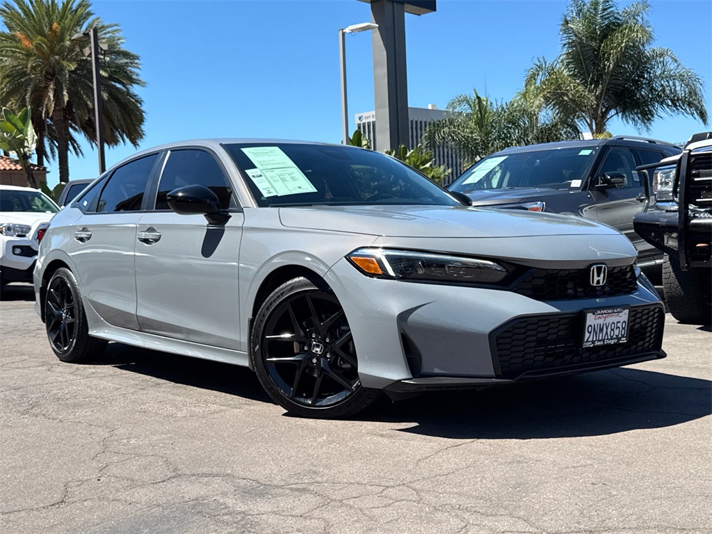 2025 Honda Civic Sport photo 2