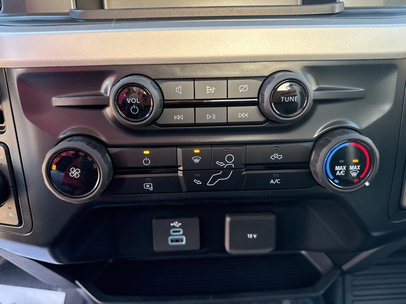 2024 Ford F-600 photo 23