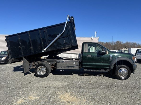 2021 Ford F-550 Super Duty Chassis Cab XL's photo