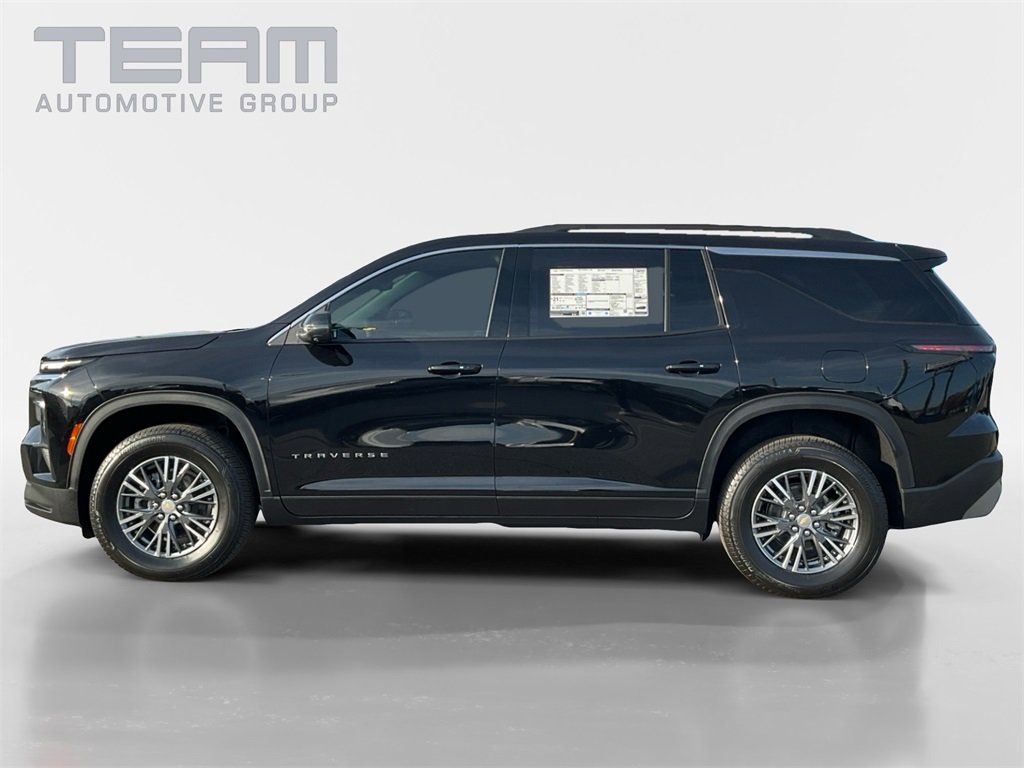 2026 Chevrolet Traverse photo 3
