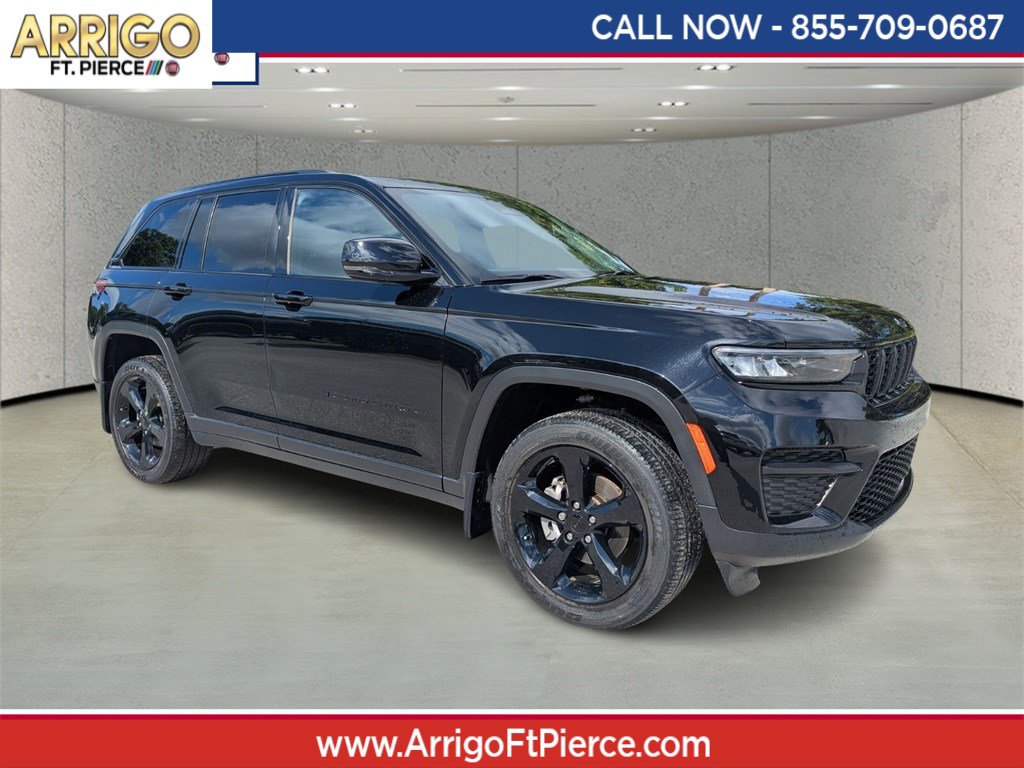 2023 Jeep Grand Cherokee Altitude's photo