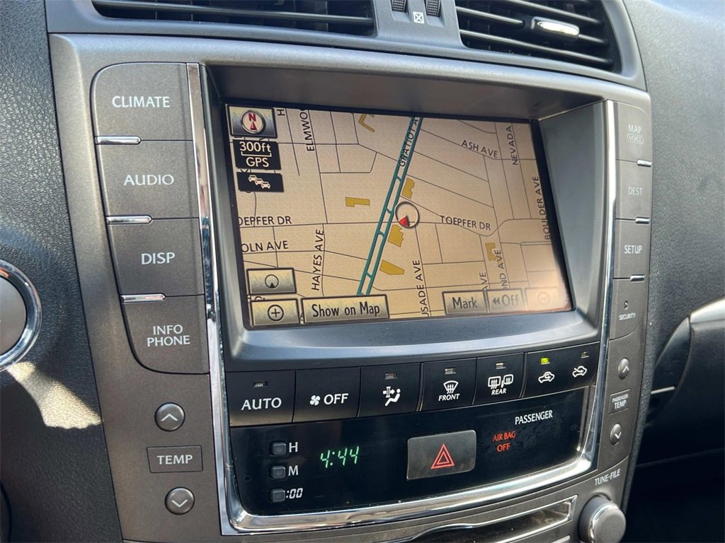 2011 Lexus IS 250C photo 17