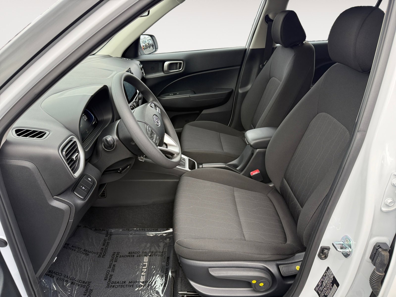 2025 Hyundai Venue SE photo 10
