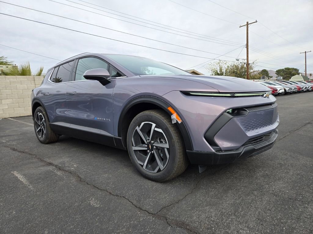 2026 Chevrolet Equinox EV 2LT's photo