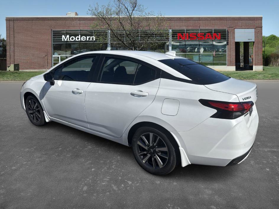 2025 Nissan Versa SV photo 2