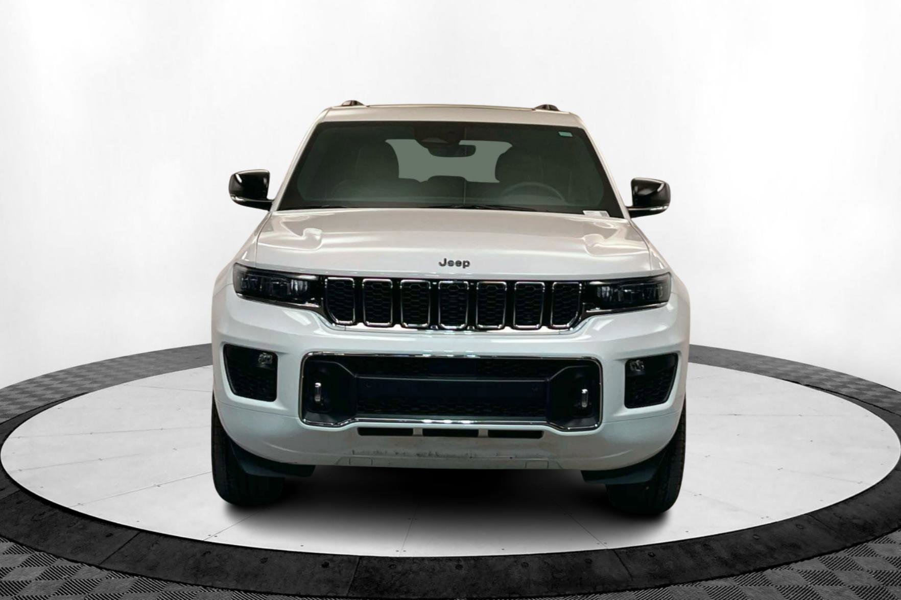 2023 Jeep Grand Cherokee Overland photo 8