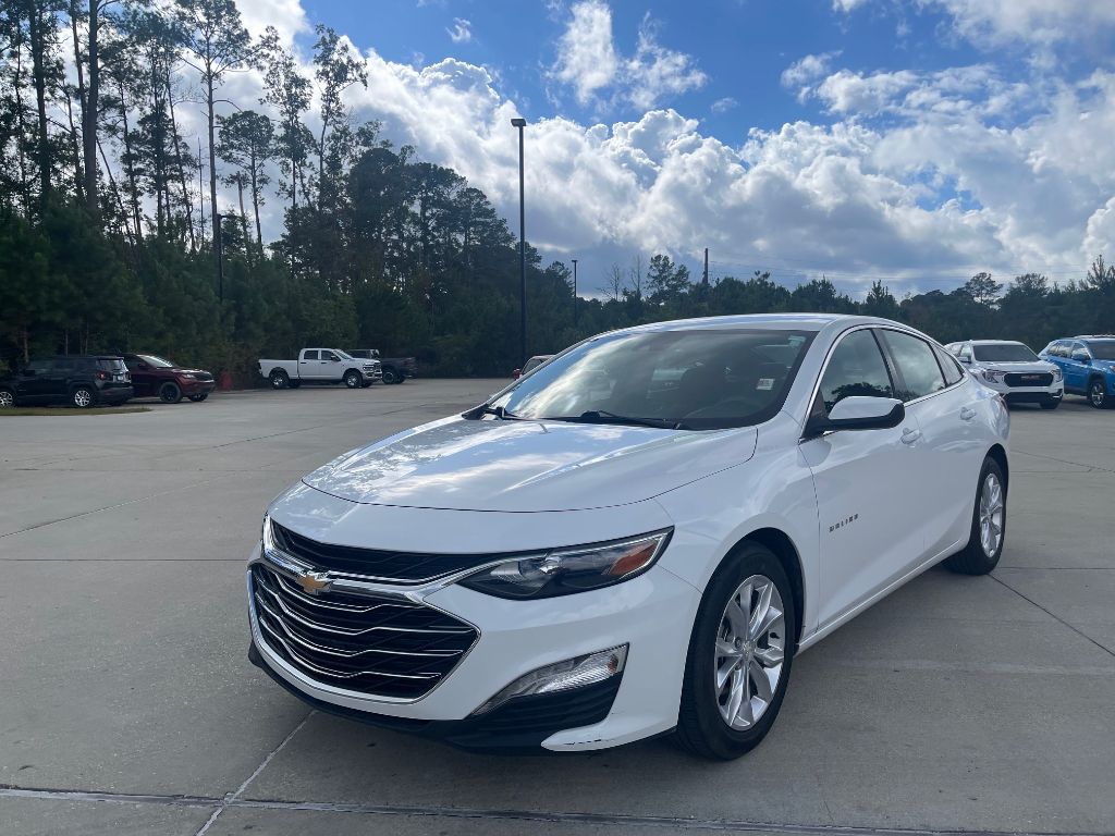 2023 Chevrolet Malibu 1LT photo 3