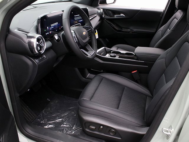 2026 Chevrolet Equinox LT photo 10