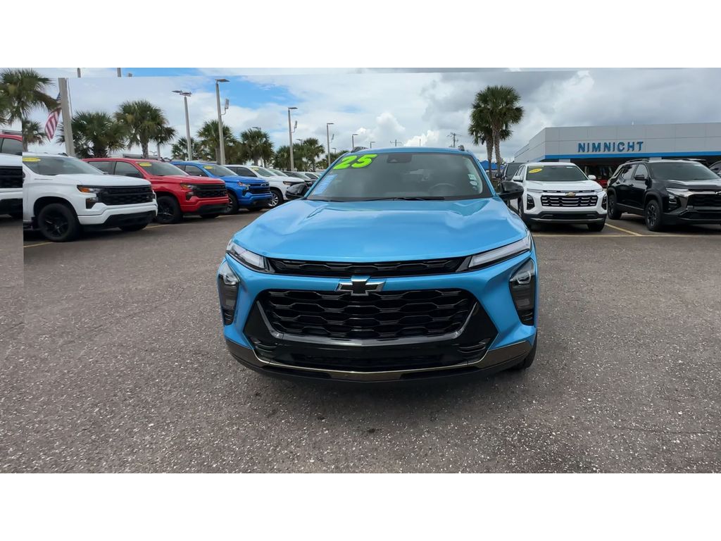 2025 Chevrolet Trax ACTIV photo 2