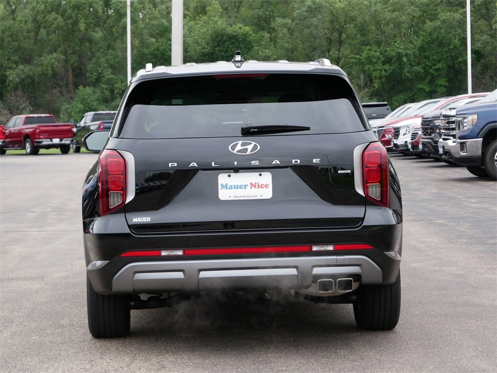 2024 Hyundai Palisade SEL photo 2