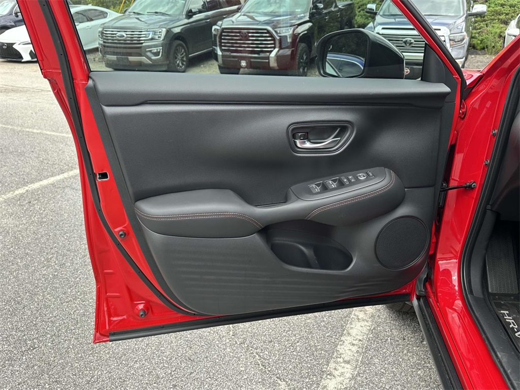 2026 Honda HR-V Sport photo 5
