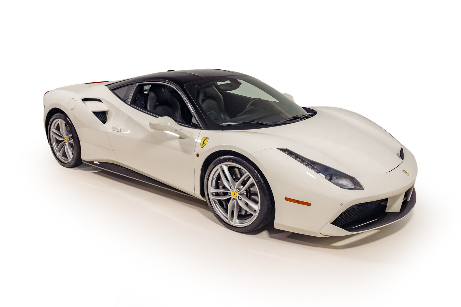 2016 Ferrari 488 GTB photo 9