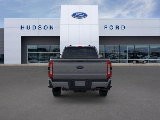 2025 Ford F-350 Lariat photo 5