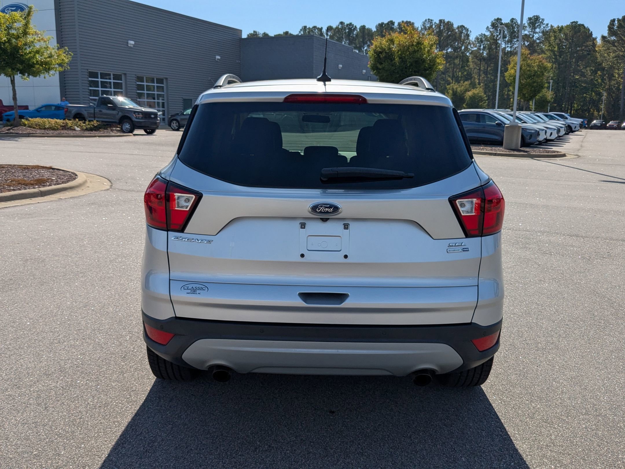 2019 Ford Escape SEL photo 8