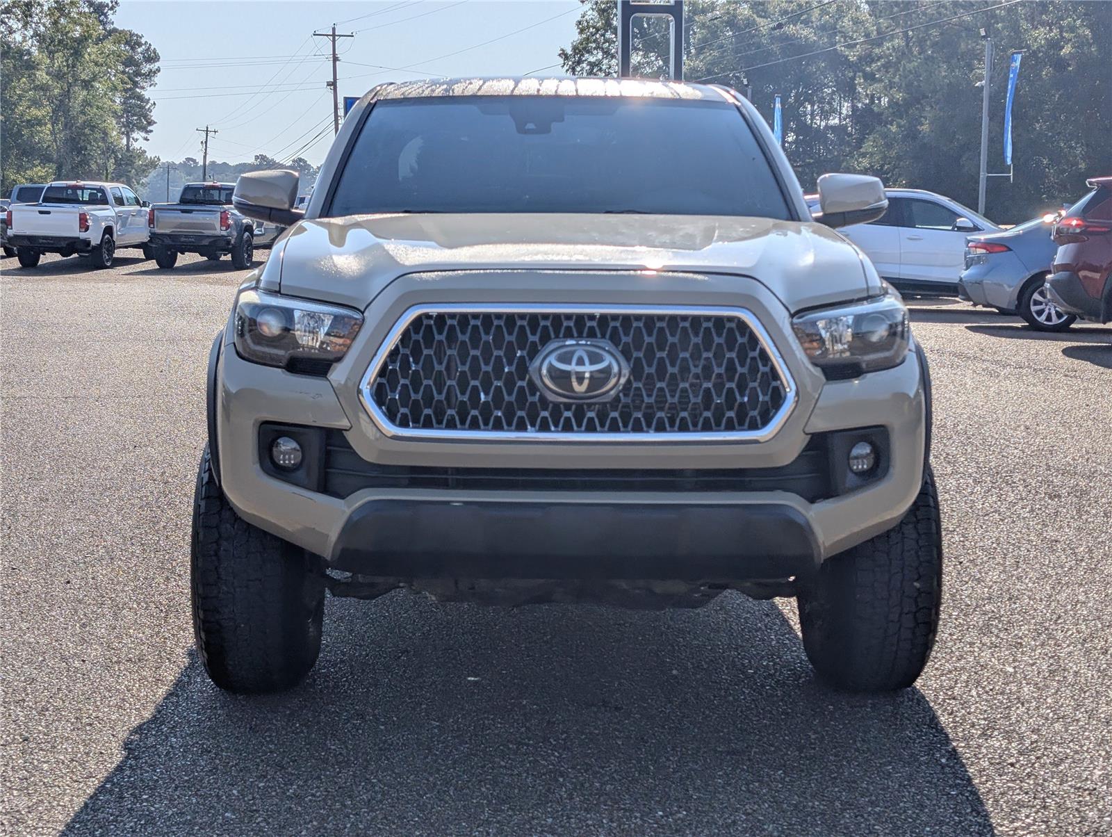 2019 Toyota Tacoma SR photo 9