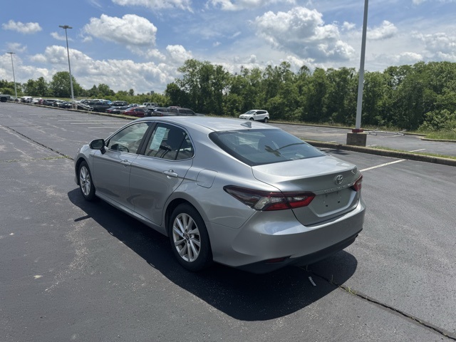 2023 Toyota Camry LE photo 4