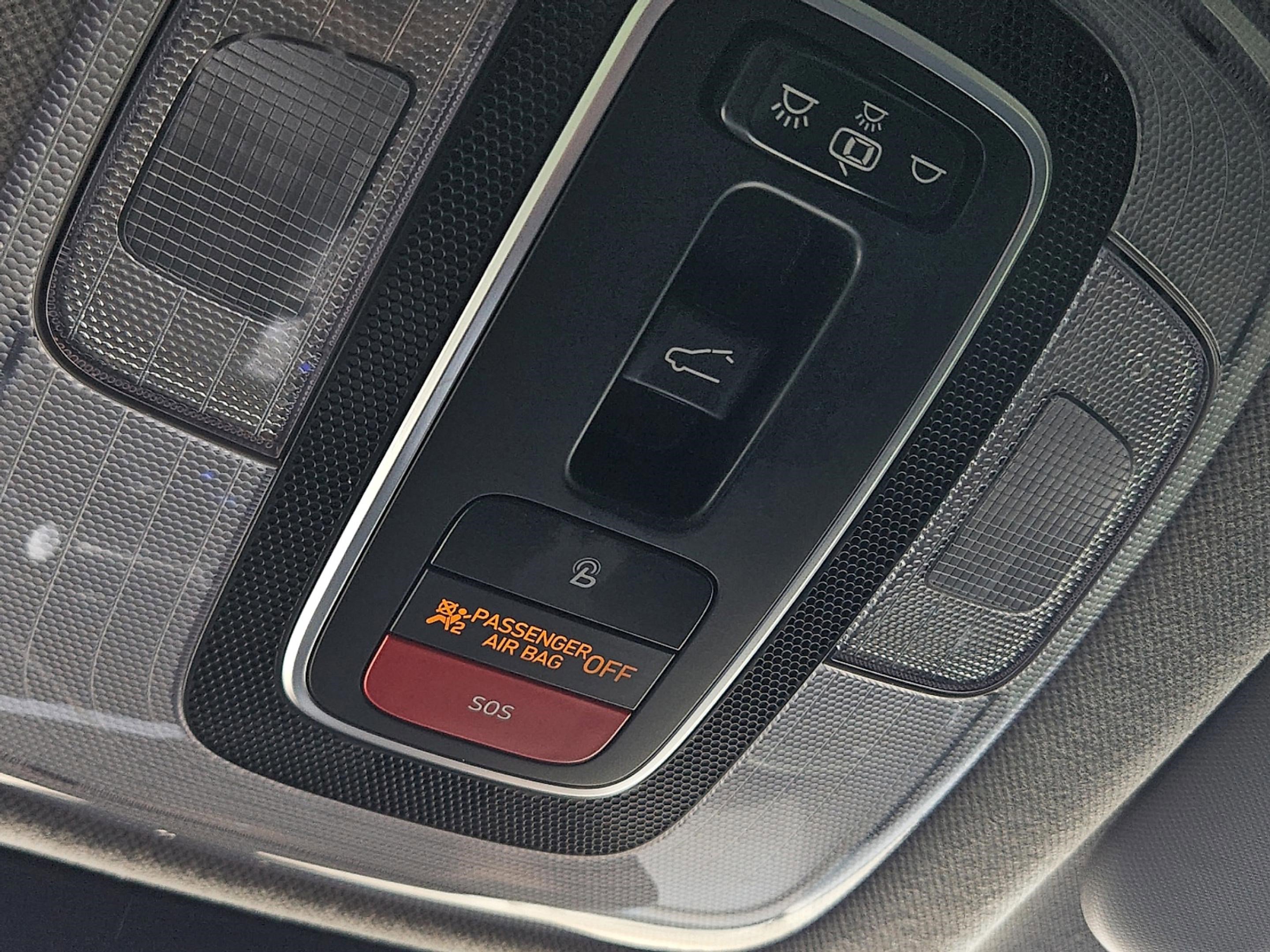 2023 Hyundai Elantra Limited photo 32
