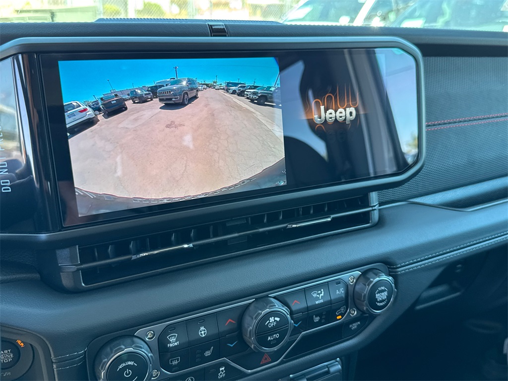 2025 Jeep Wrangler Rubicon photo 30