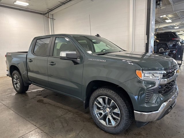 2026 Chevrolet Silverado 1500 LT photo 3