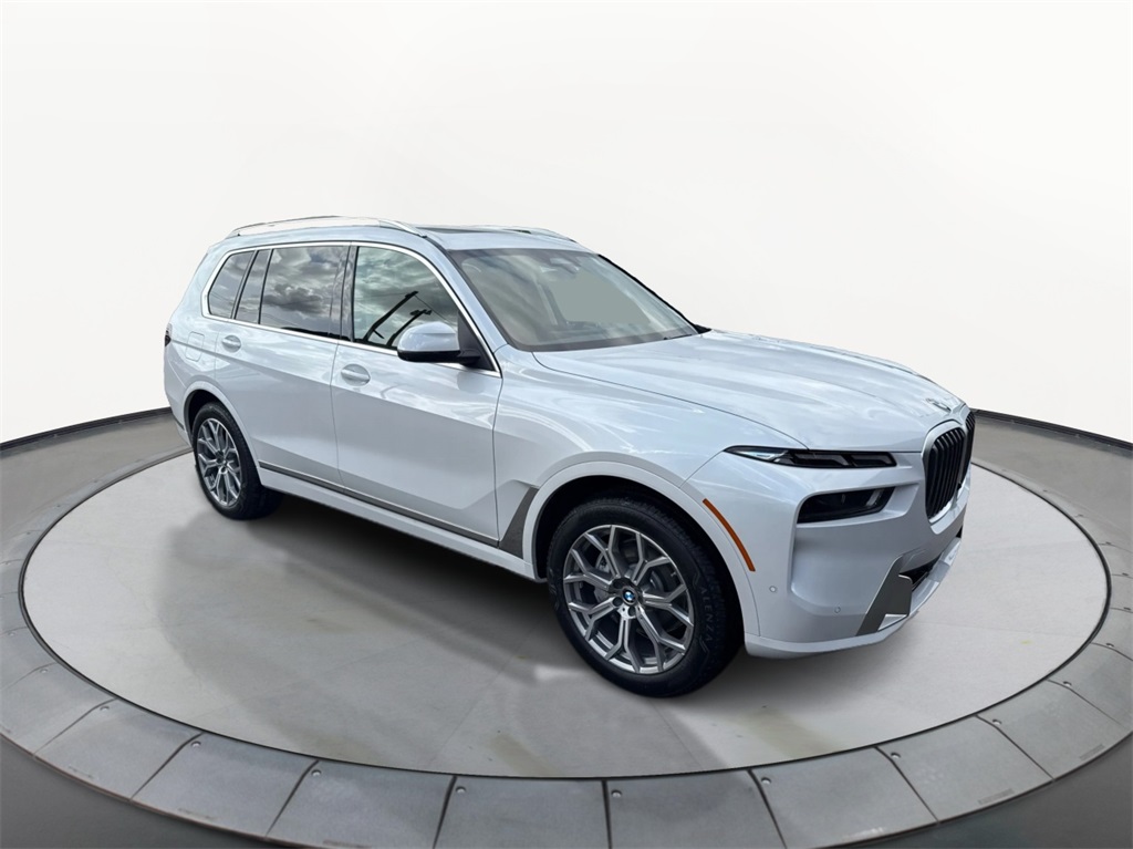 2026 BMW X7 40i's photo