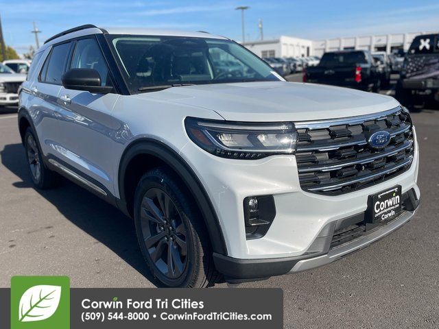 2025 Ford Explorer Active's photo