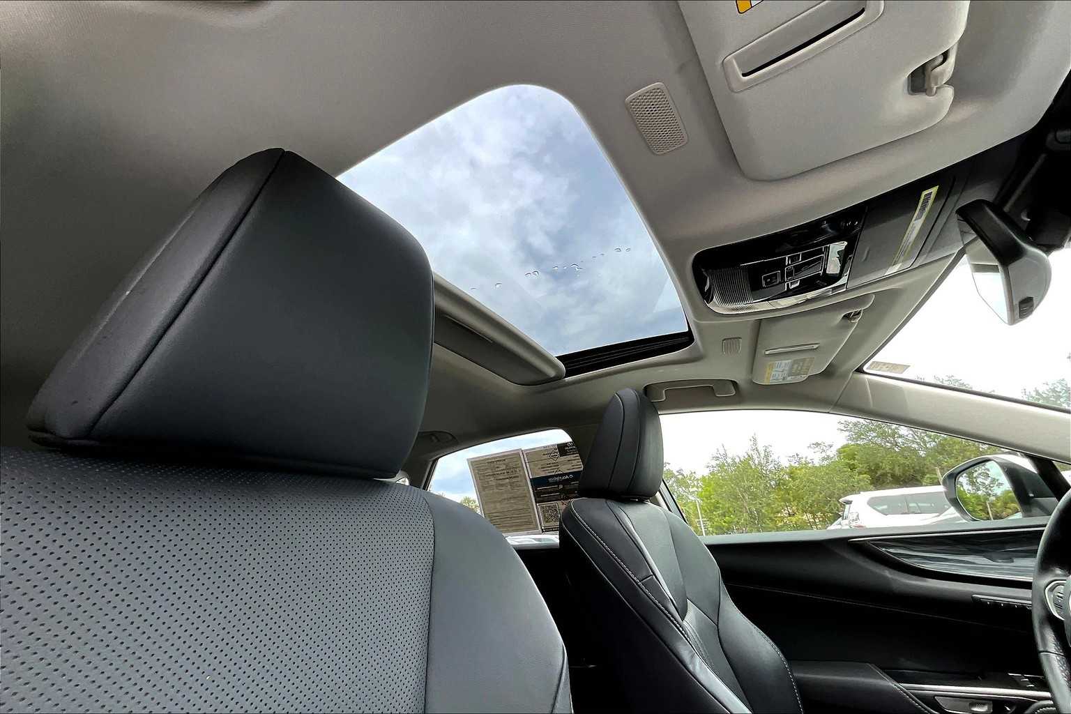 2025 Lexus NX Premium photo 12