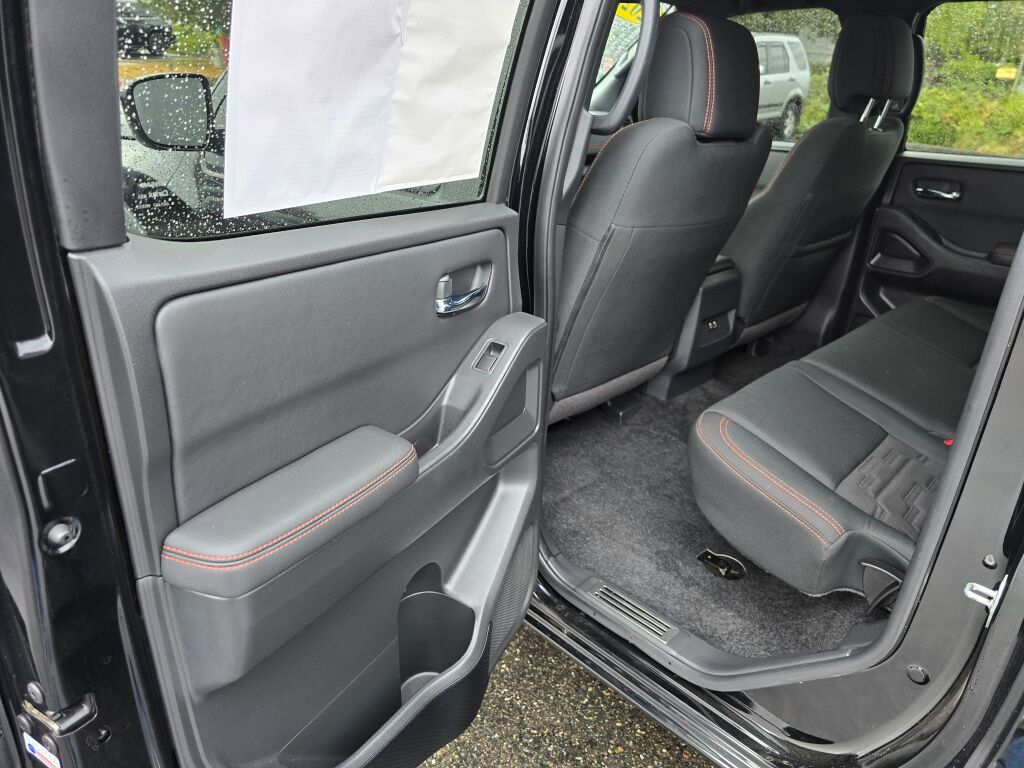 2023 Nissan Frontier PRO-4X photo 14