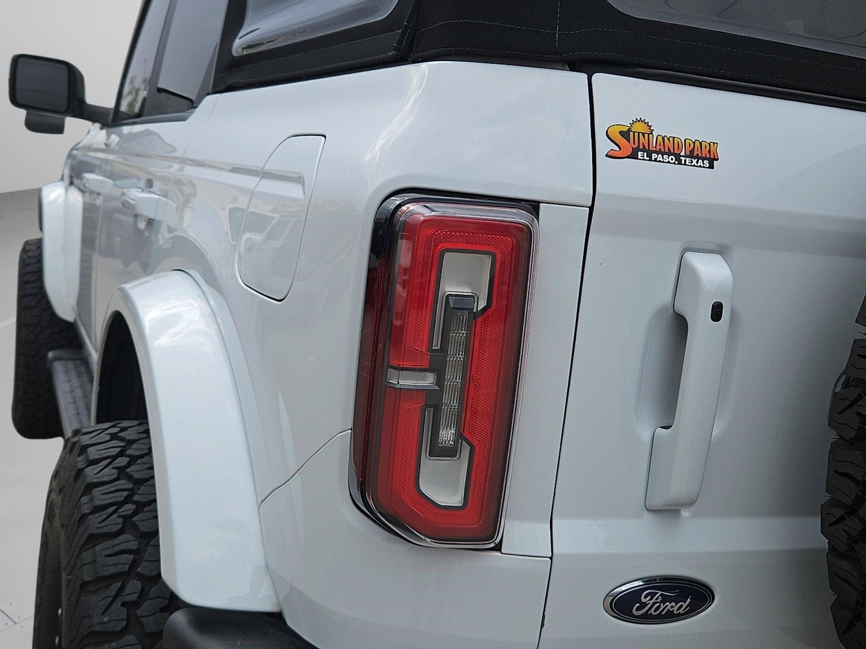 2022 Ford Bronco Outer Banks photo 14