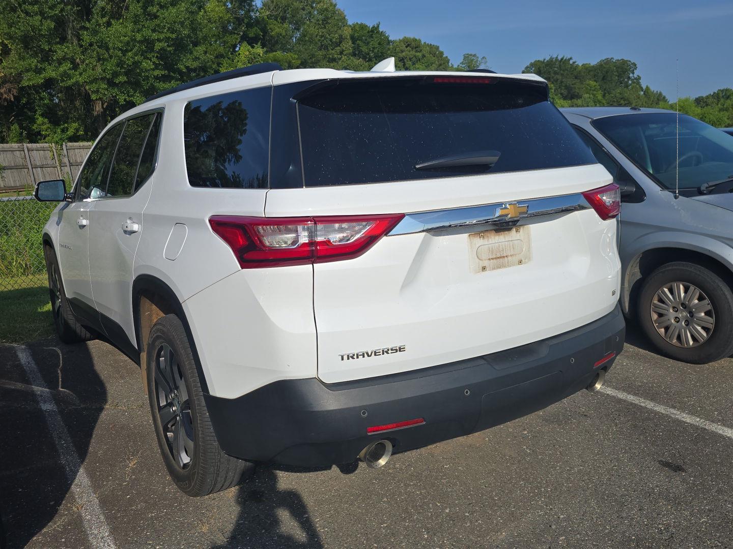 Used 2019 Chevrolet Traverse 3LT with VIN 1GNERHKW6KJ161002 for sale in Shreveport, LA