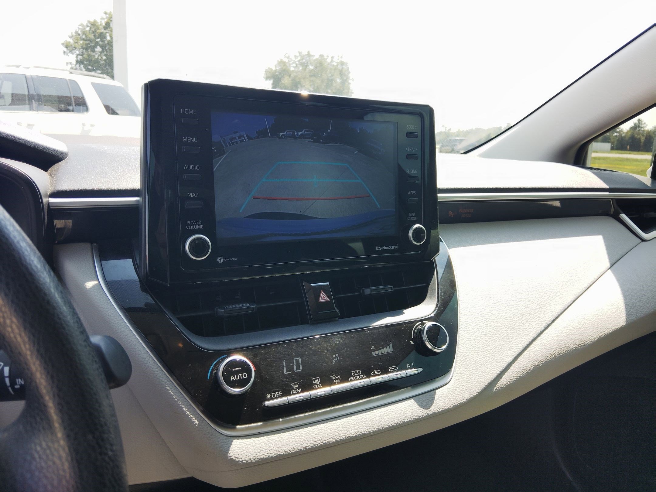 2022 Toyota Corolla LE photo 19