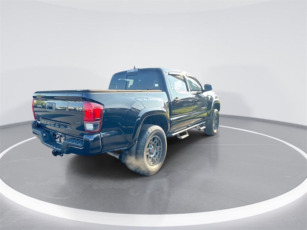 2022 Toyota Tacoma SR5 photo 8