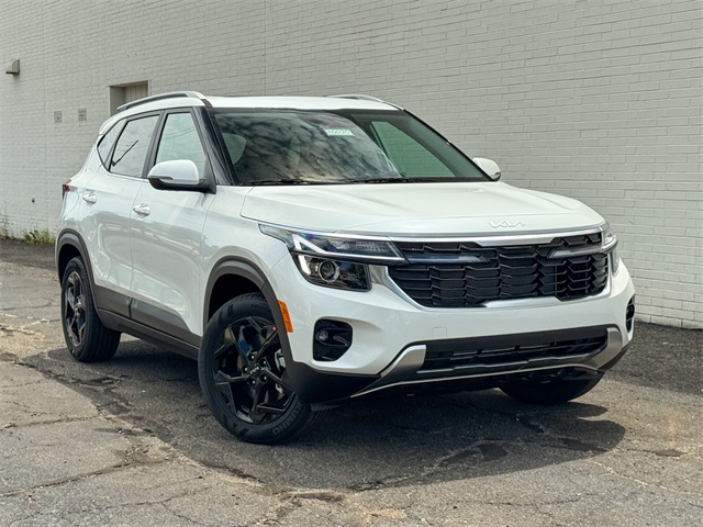 2026 Kia Seltos EX photo 2
