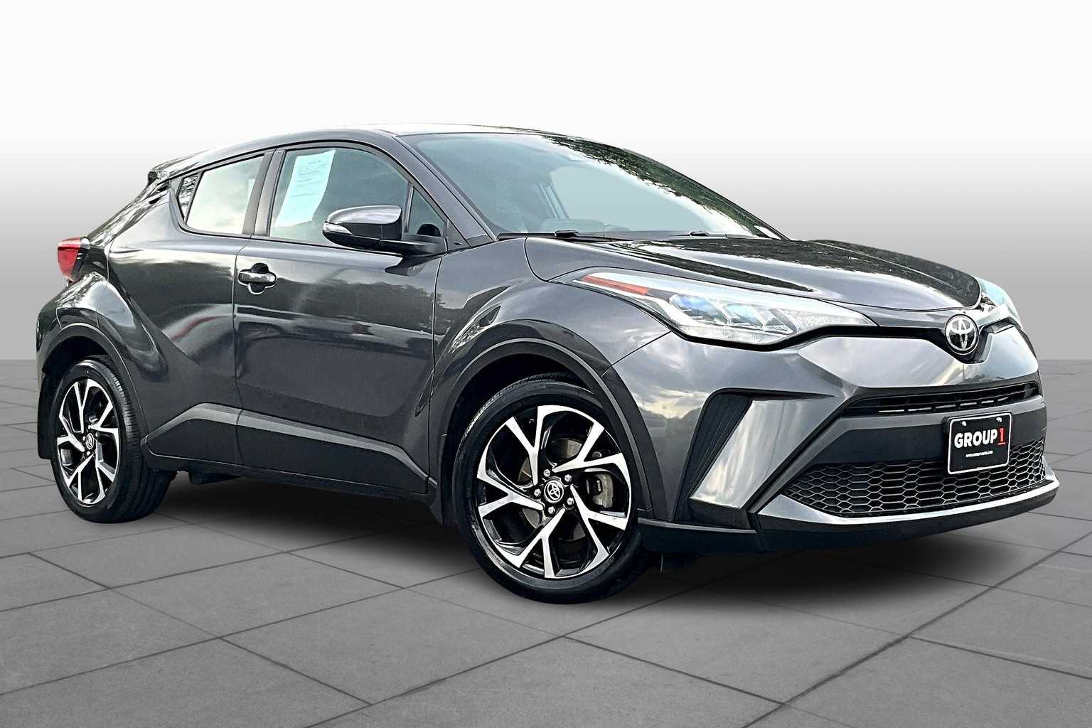 2021 Toyota C-HR XLE photo 2