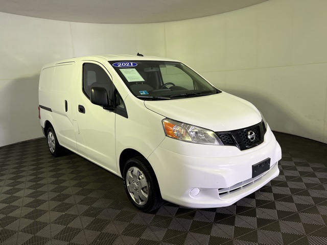 2021 Nissan NV200 S photo 2