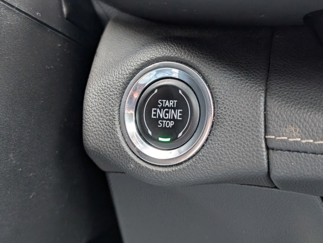 2023 Buick Envision Essence photo 13