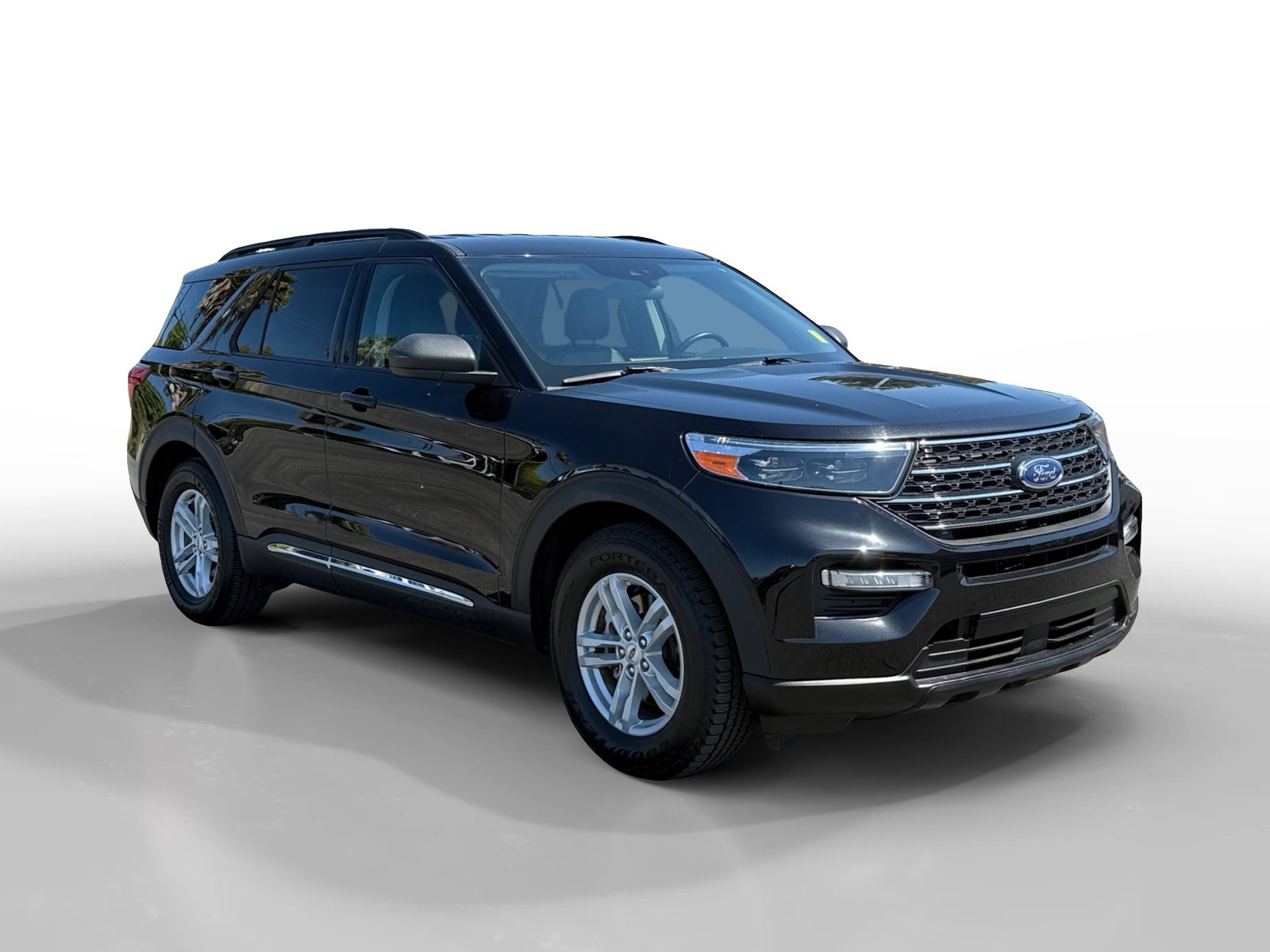 2023 Ford Explorer XLT photo 6