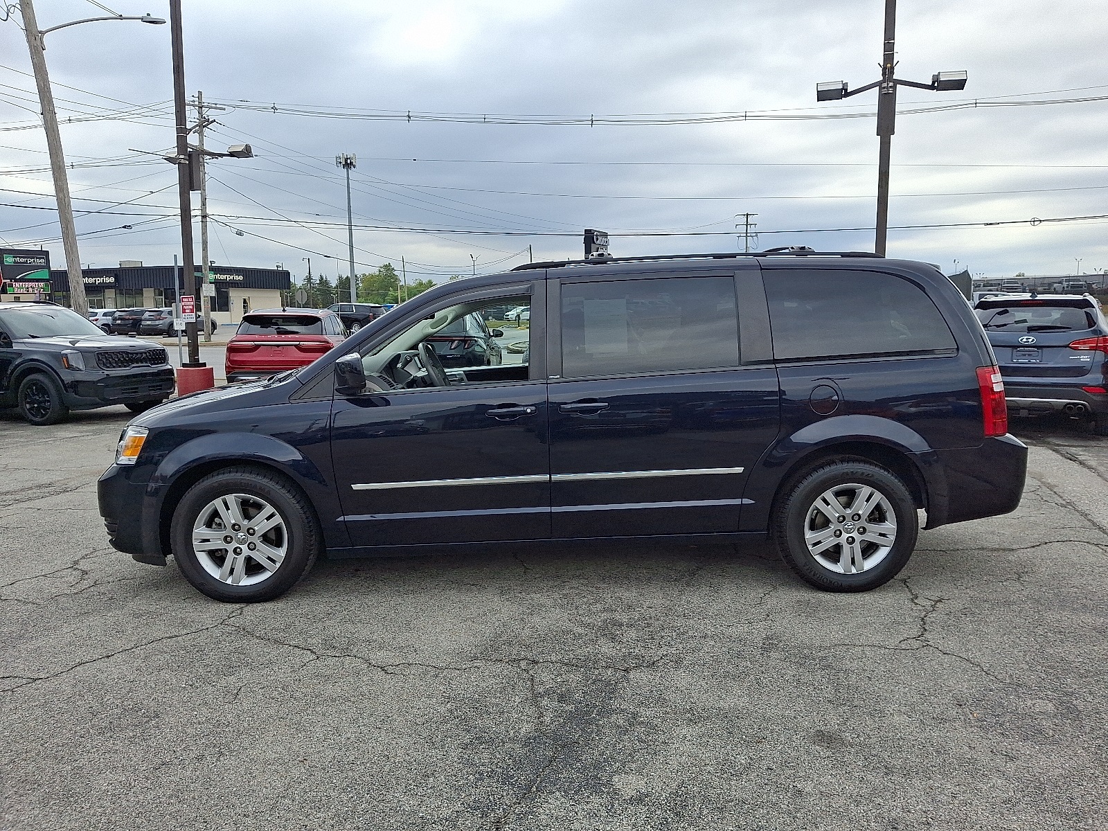 2010 Dodge Grand Caravan SXT Crew photo 4
